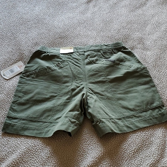 Royal Robbins Shorts - Picture 2 of 7